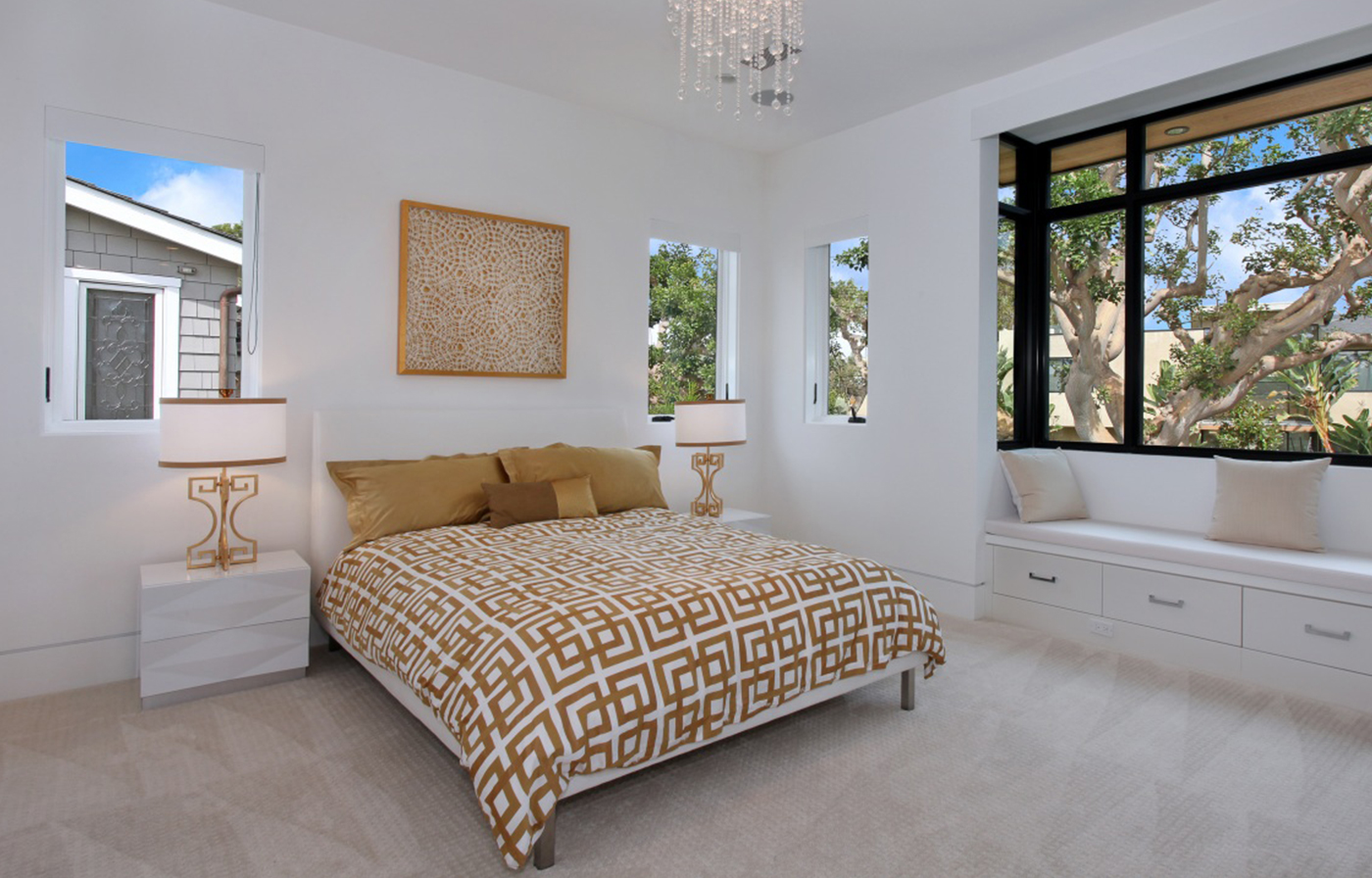 Women’s Companion: Women’s Bag and Fashion Space